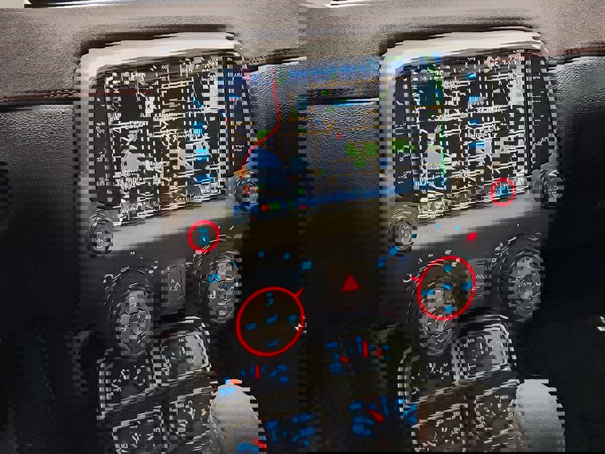 Used 2013 Chevrolet Camaro ZL1 image 26