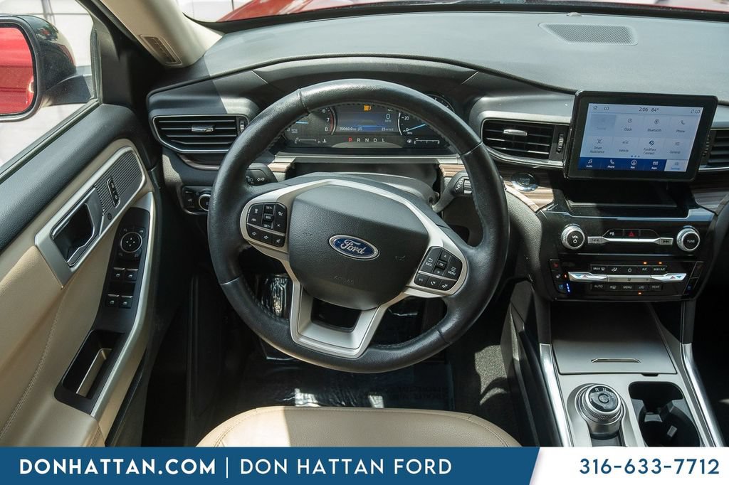 Certified 2023 Ford Explorer Limited AWD/4WD image 7