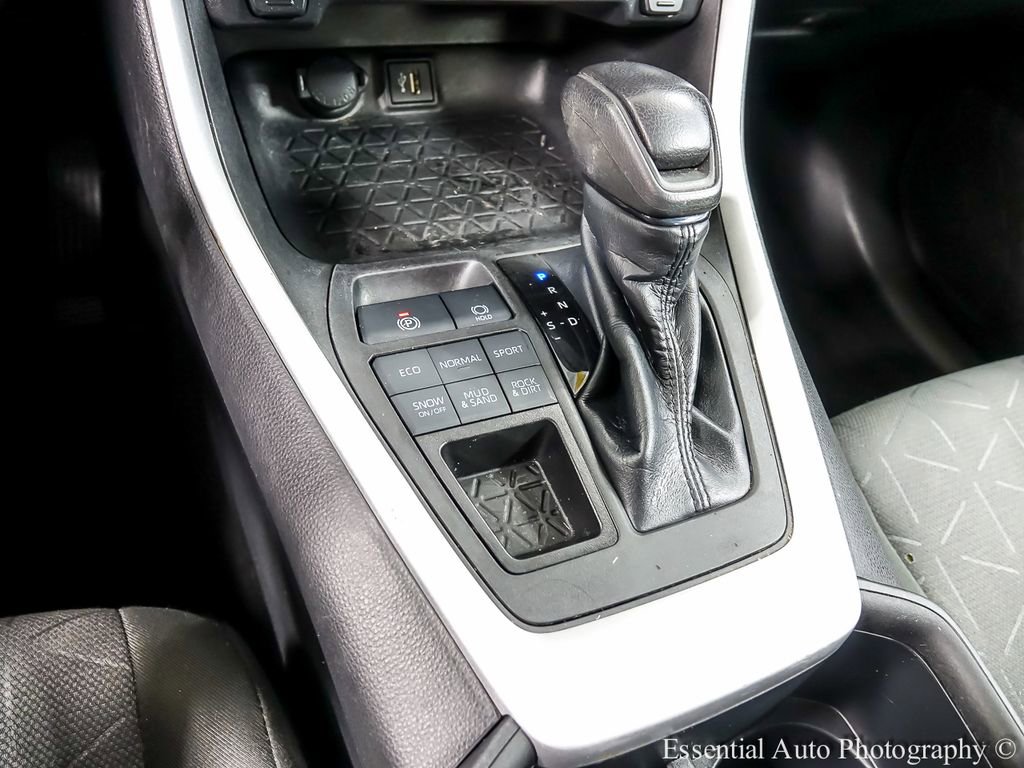 Used 2023 Toyota RAV4 XLE w/ Convenience Package image 19