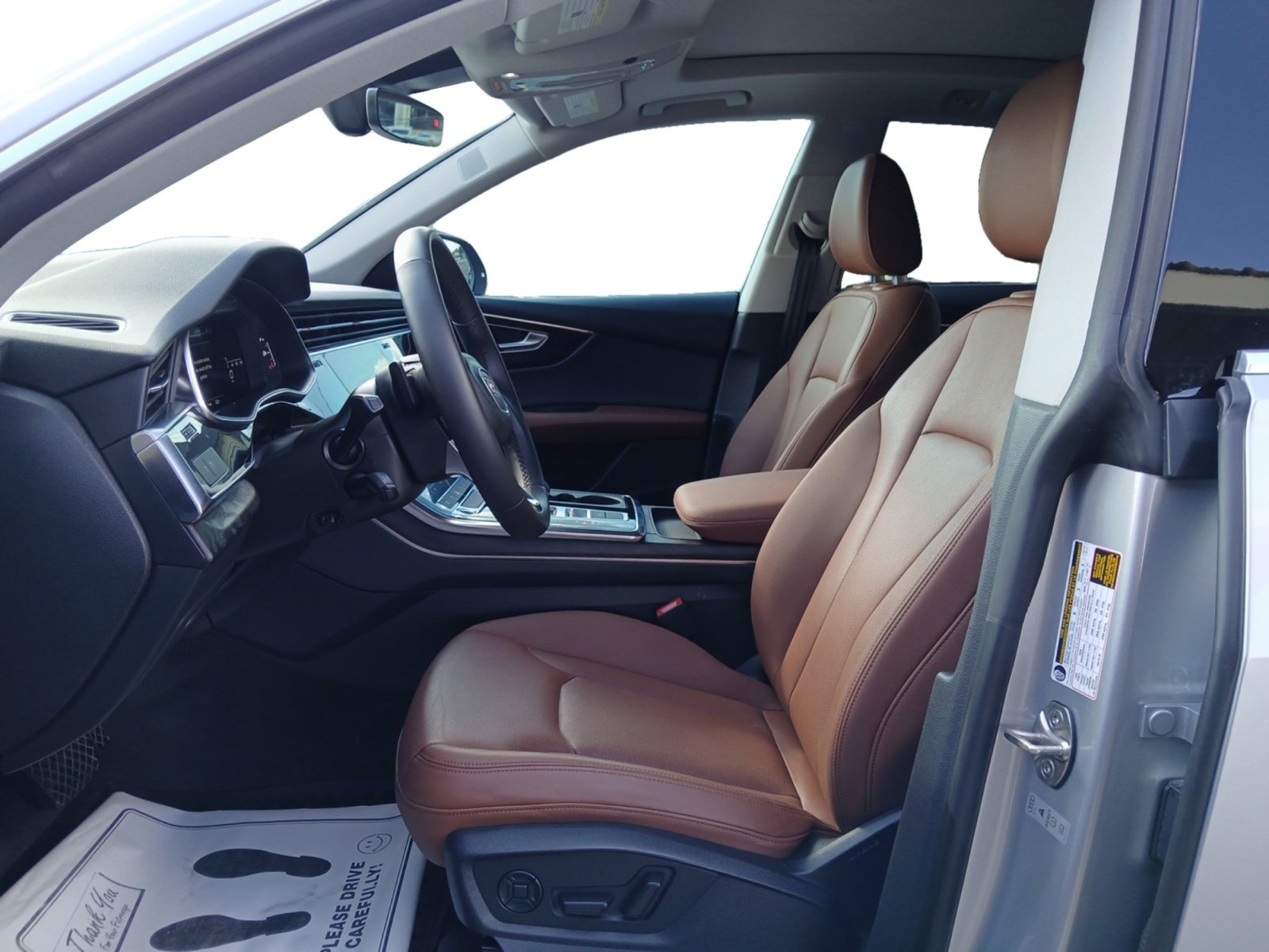 Used 2022 Audi Q8 Premium Plus w/ Premium Plus Package image 9