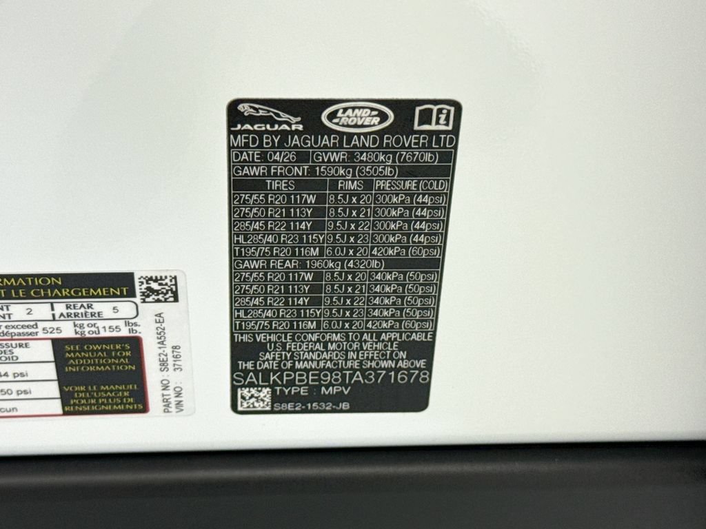 New 2026 Land Rover Range Rover Long Wheelbase SE AWD/4WD image 34