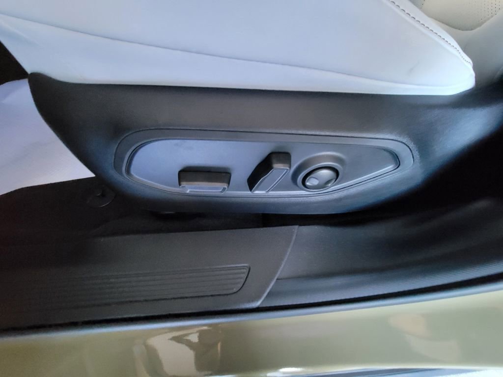 New 2026 Jeep Cherokee Limited image 10