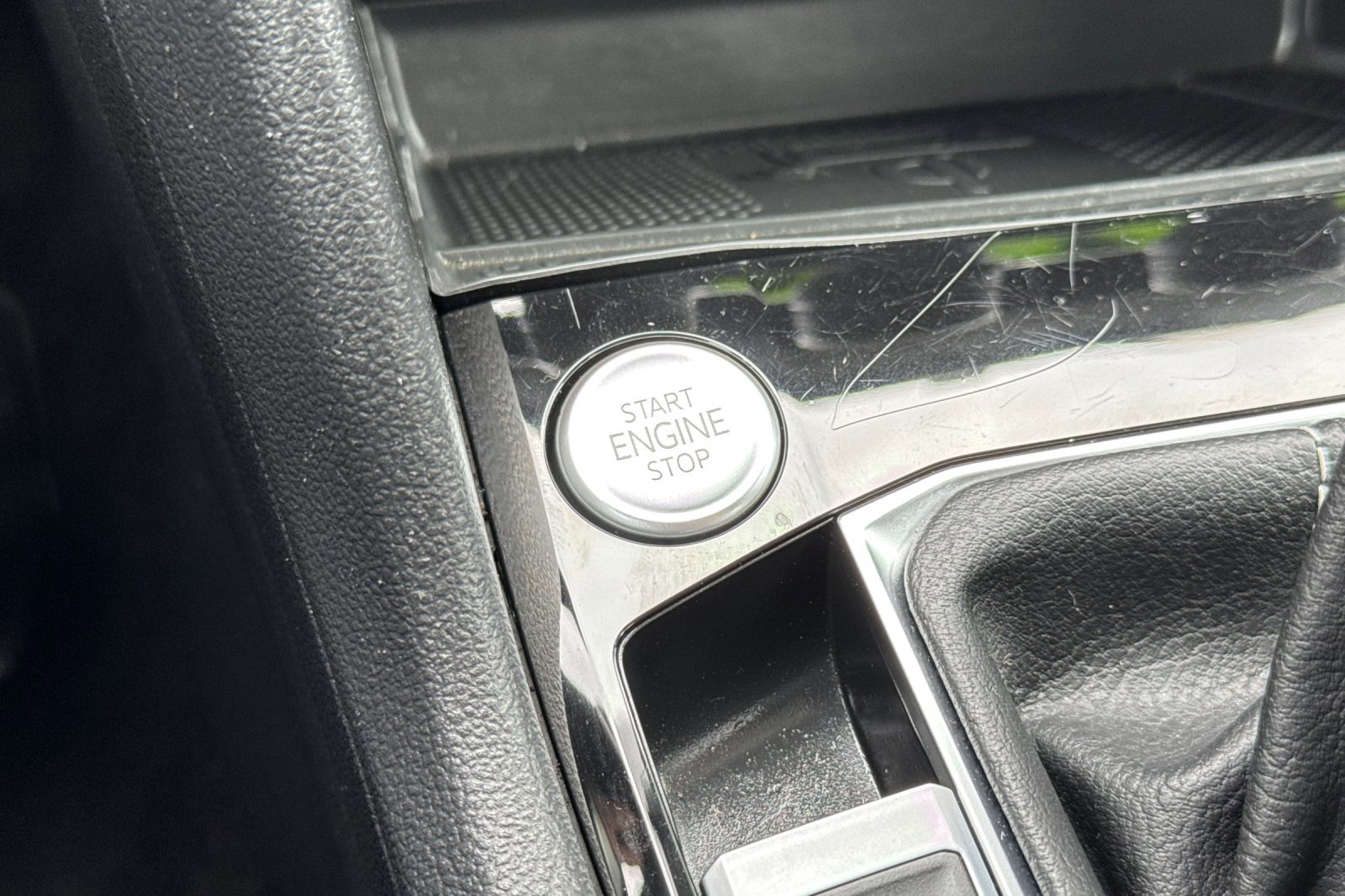 Used 2024 Volkswagen Taos SE image 22