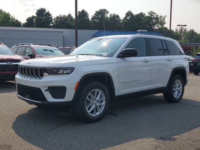 New 2026 Jeep Grand Cherokee Laredo X RWD image 3