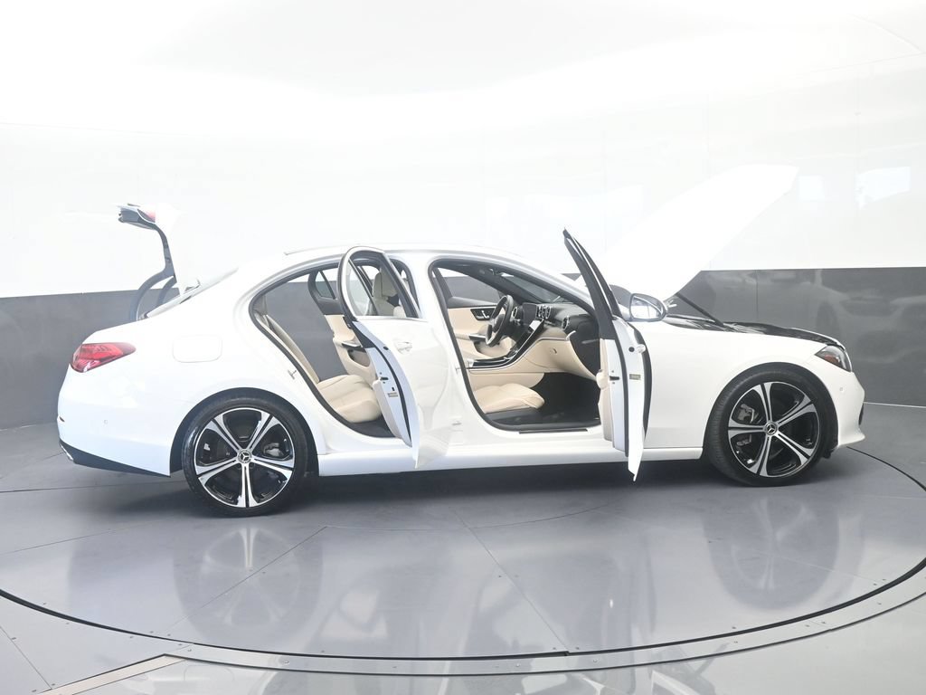 Used 2025 Mercedes-Benz C 300 Sedan image 77
