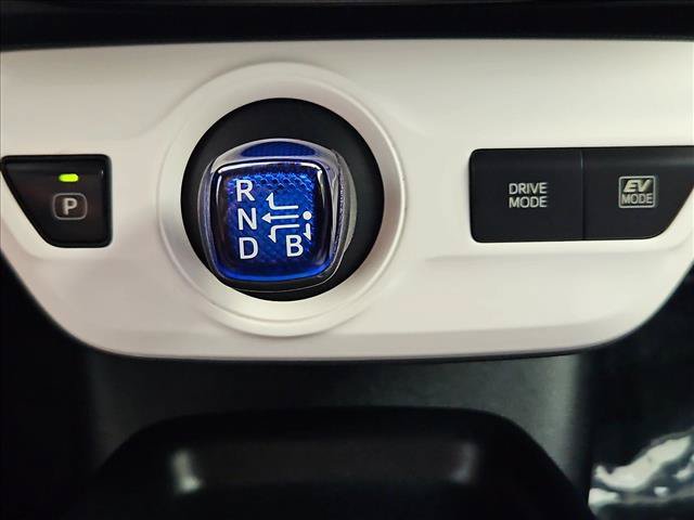 Used 2017 Toyota Prius Three FWD image 11