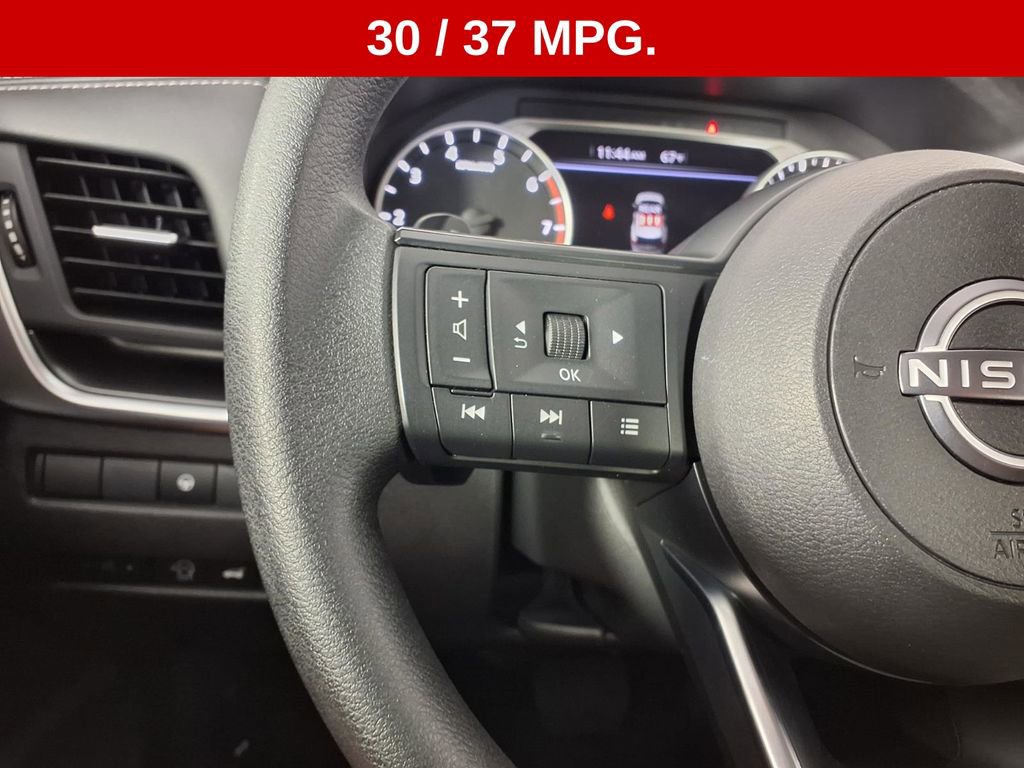 Used 2024 Nissan Rogue SV image 14
