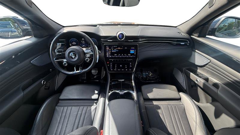 Used 2023 Maserati Grecale Modena AWD/4WD image 12