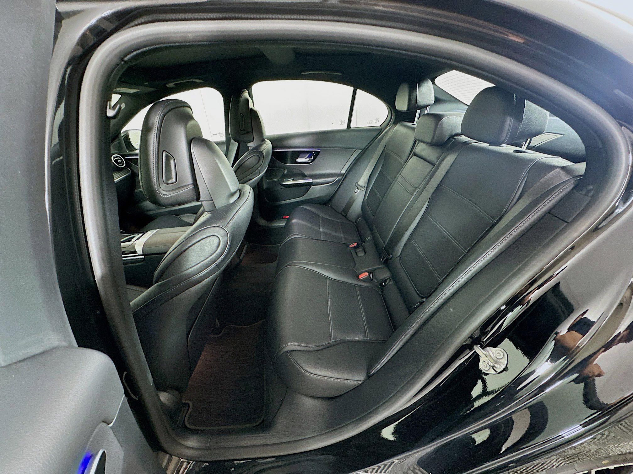 Used 2023 Mercedes-Benz C 300 Sedan image 26