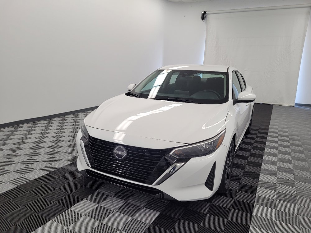 Used 2025 Nissan Sentra SV FWD image 15