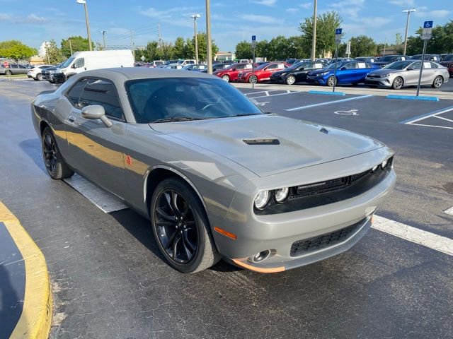Used 2018 Dodge Challenger SXT w/ Blacktop Package image 2