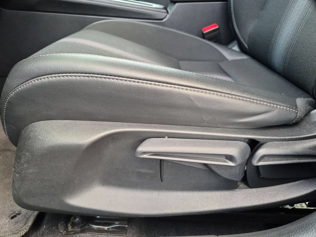 Used 2025 Honda Civic Sport image 14