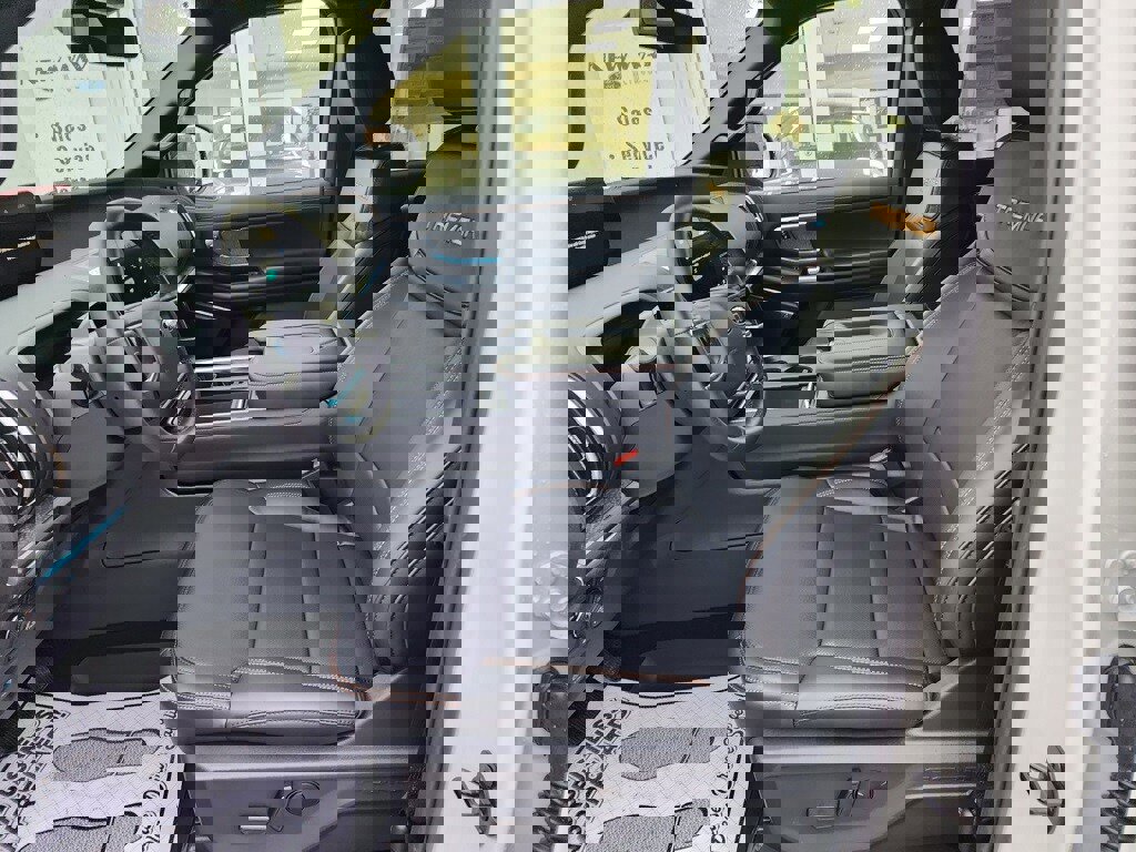 New 2026 Ford Expedition Tremor image 11