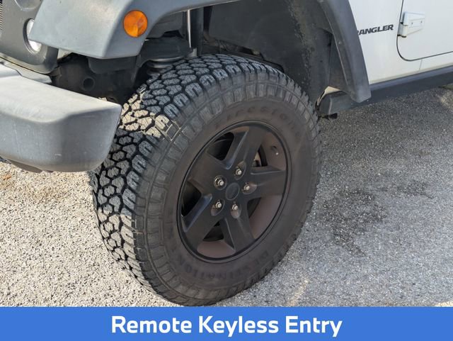 Used 2017 Jeep Wrangler Sport AWD/4WD image 6