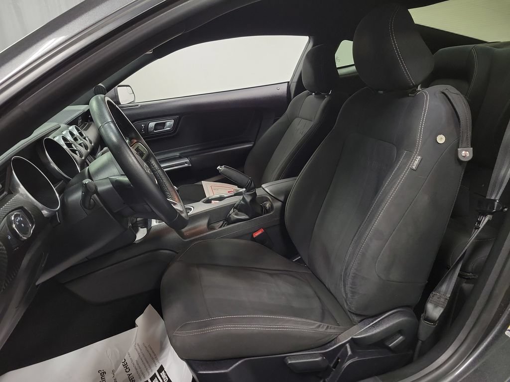 Used 2019 Ford Mustang Coupe RWD image 13