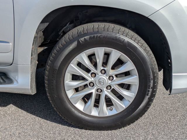 Used 2016 Lexus GX 460 w/ Premium Package AWD/4WD image 12
