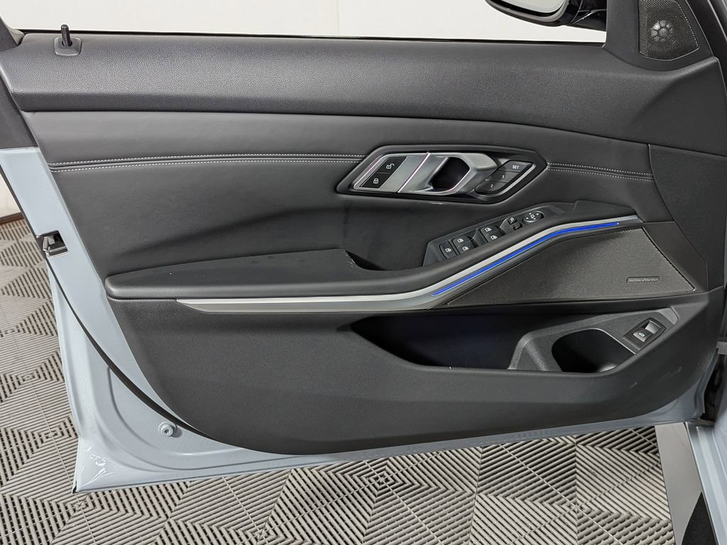 Used 2021 BMW M3 Competition image 16