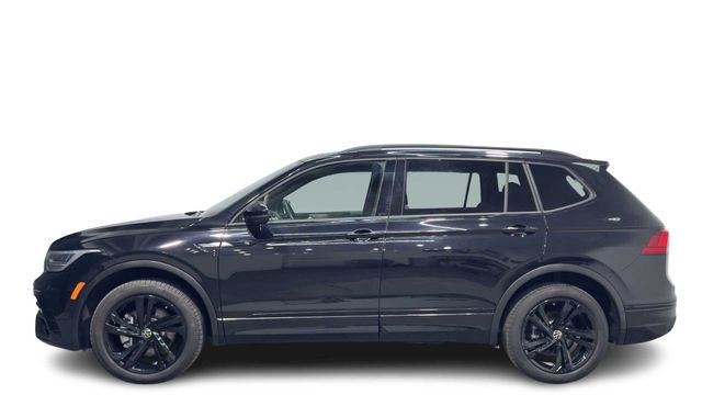 Used 2024 Volkswagen Tiguan SE R-Line image 1
