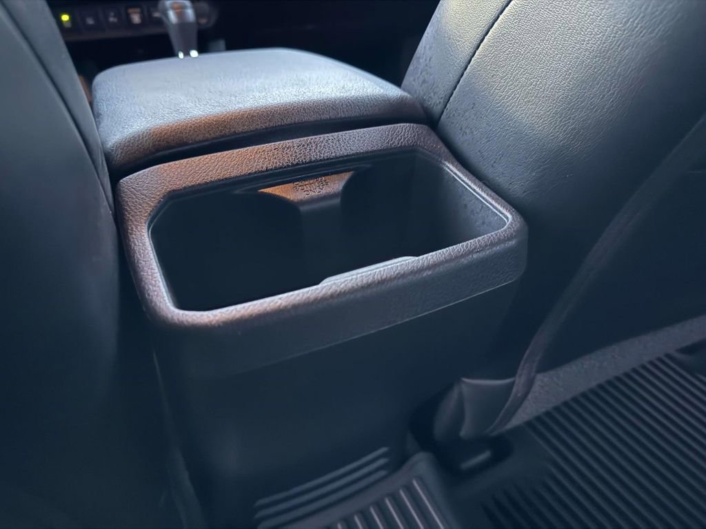 Used 2020 Toyota Tacoma TRD Sport w/ TRD Premium Sport Package AWD/4WD image 10