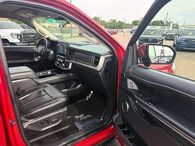 Used 2022 Ford Expedition XLT AWD/4WD image 36