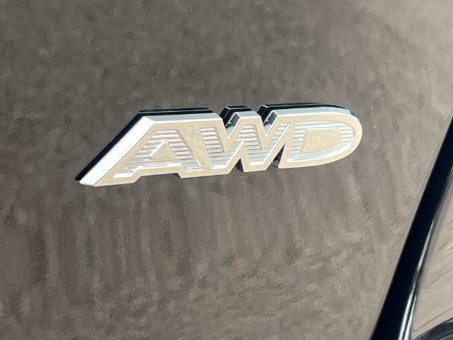New 2027 Chrysler Pacifica Select AWD/4WD image 2