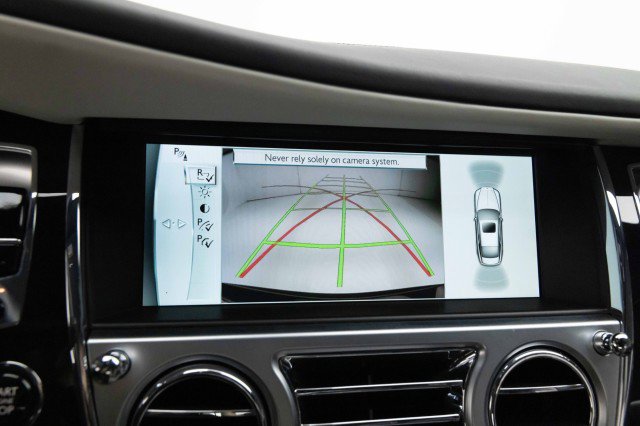 Used 2015 Rolls-Royce Wraith image 34