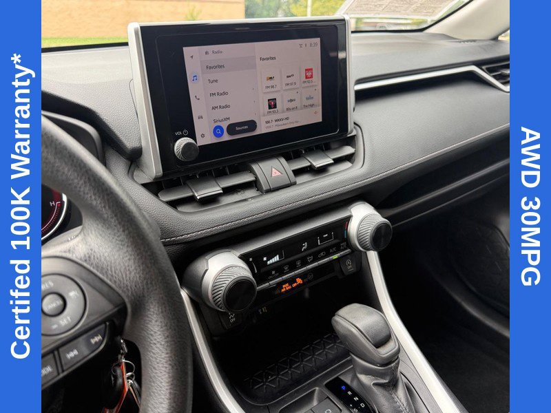 Used 2025 Toyota RAV4 LE AWD/4WD image 25