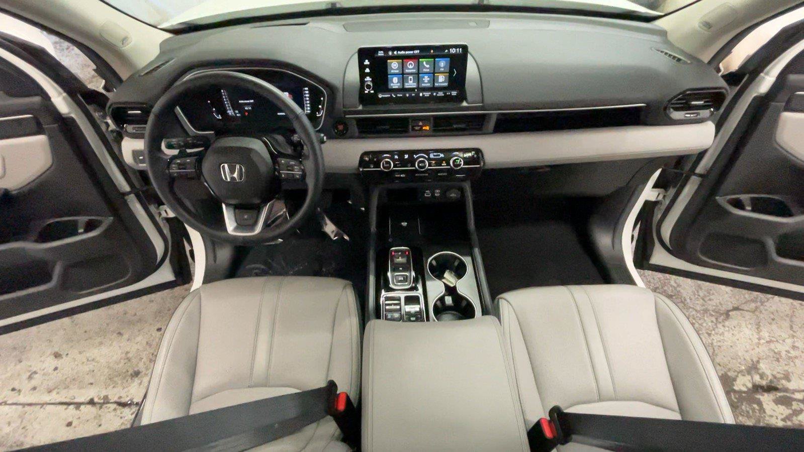 Used 2025 Honda Pilot Elite image 28