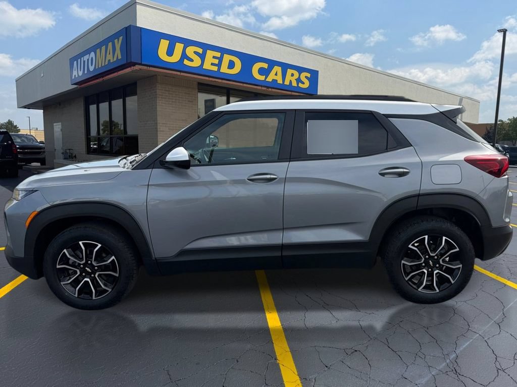 Used 2023 Chevrolet TrailBlazer ACTIV w/ Technology Package AWD/4WD image 8