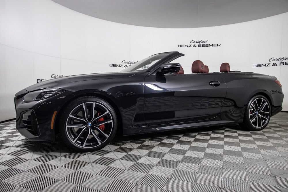 Used 2022 BMW M440i Convertible RWD image 11