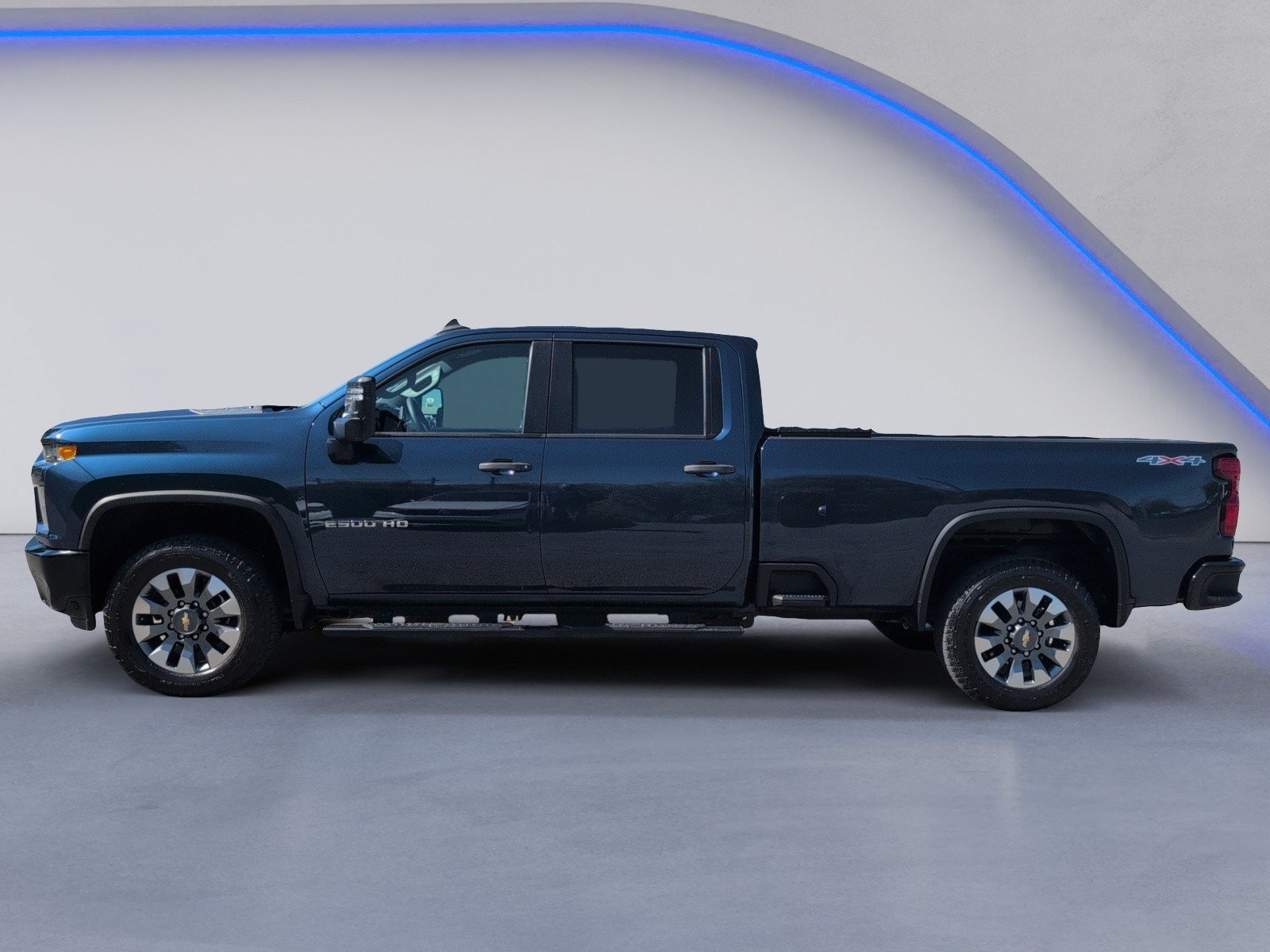 Used 2022 Chevrolet Silverado 2500 Custom w/ Custom Value Package AWD/4WD image 12