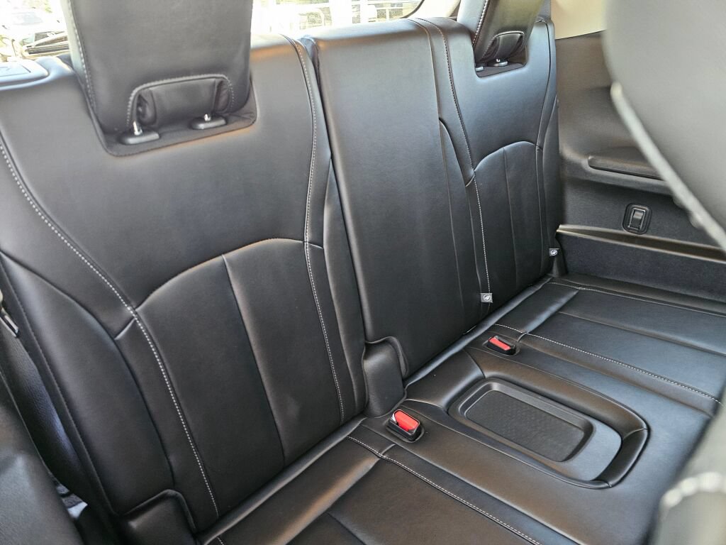 Used 2025 INFINITI QX60 Sensory AWD/4WD image 18