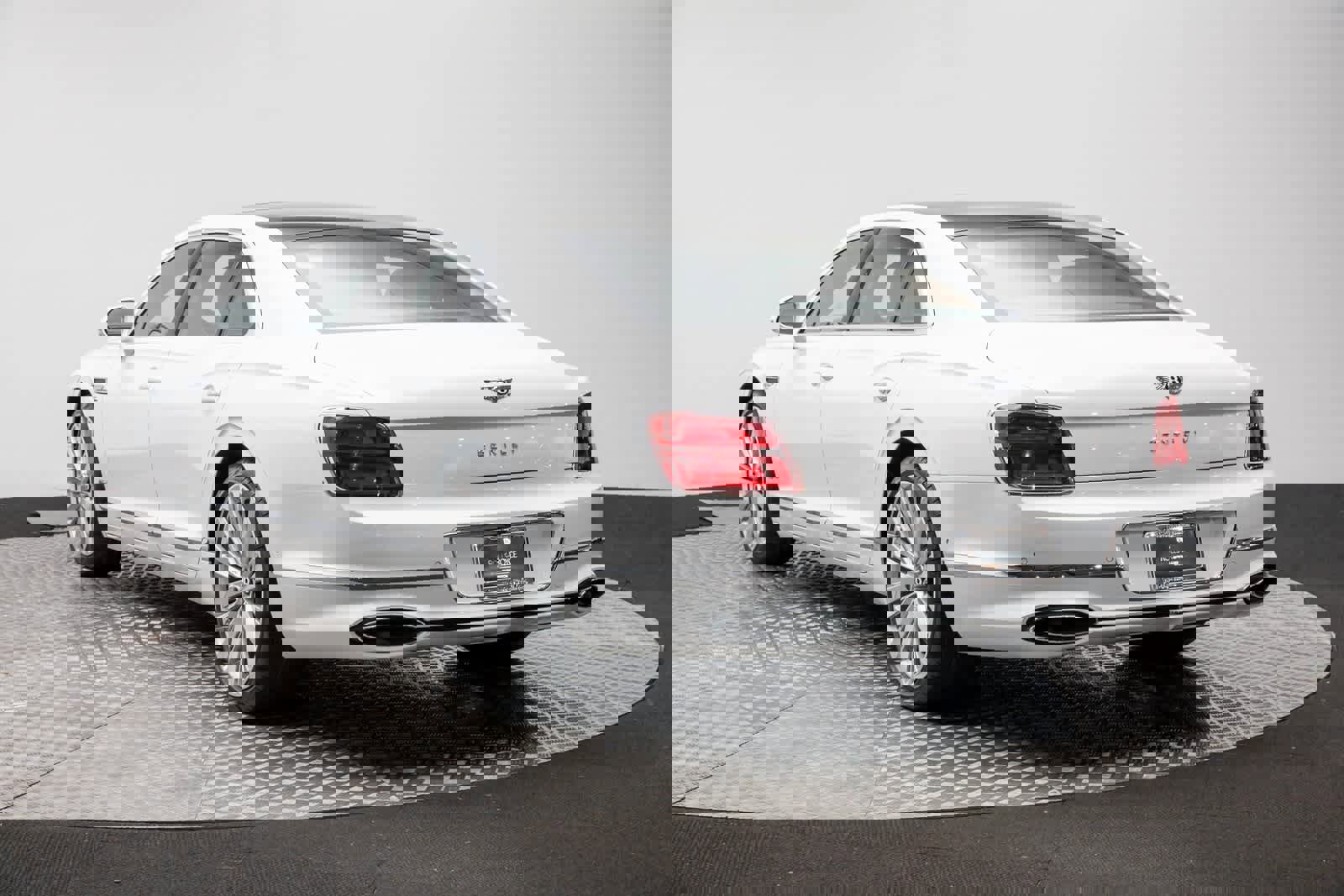 Used 2023 Bentley Flying Spur W12 image 4