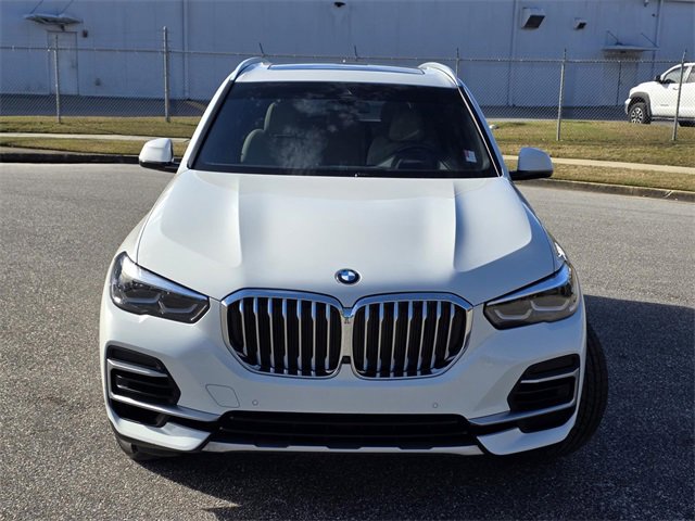 Used 2022 BMW X5 sDrive40i w/ Premium Package image 2