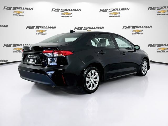 Used 2024 Toyota Corolla LE FWD image 7