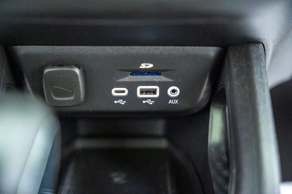 Used 2023 Chevrolet TrailBlazer RS w/ Sun and Liftgate Package FWD image 28