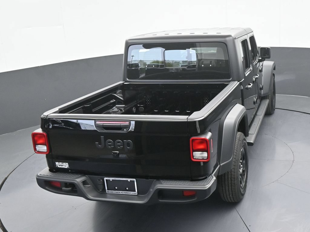New 2026 Jeep Gladiator Sport AWD/4WD image 45