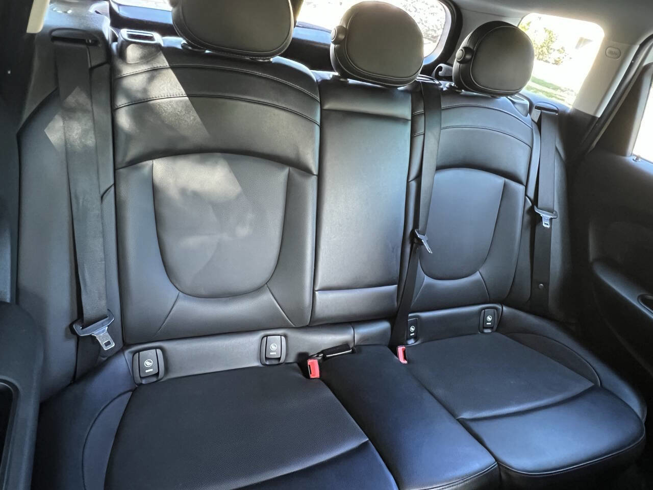 Used 2017 MINI Cooper Clubman S image 32