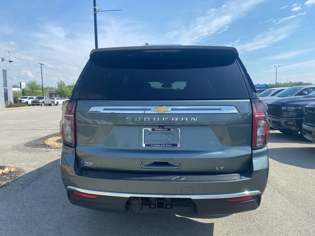 Used 2024 Chevrolet Suburban LT AWD/4WD image 3