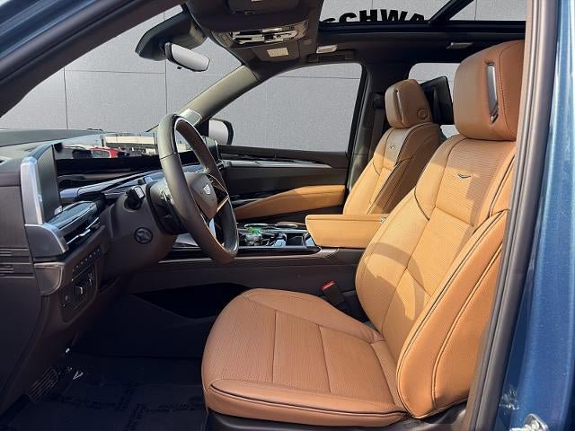 New 2026 Cadillac Escalade ESV Luxury w/ Touring Package AWD/4WD image 27
