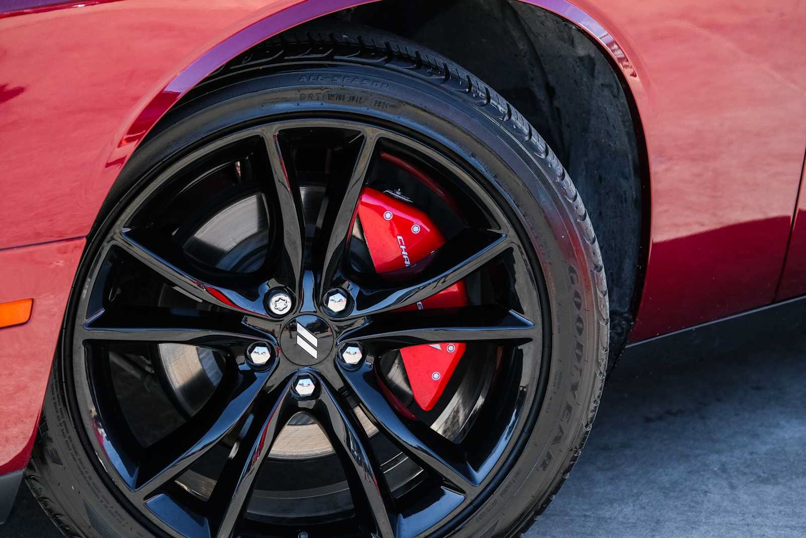 Used 2018 Dodge Challenger SXT Plus RWD image 3