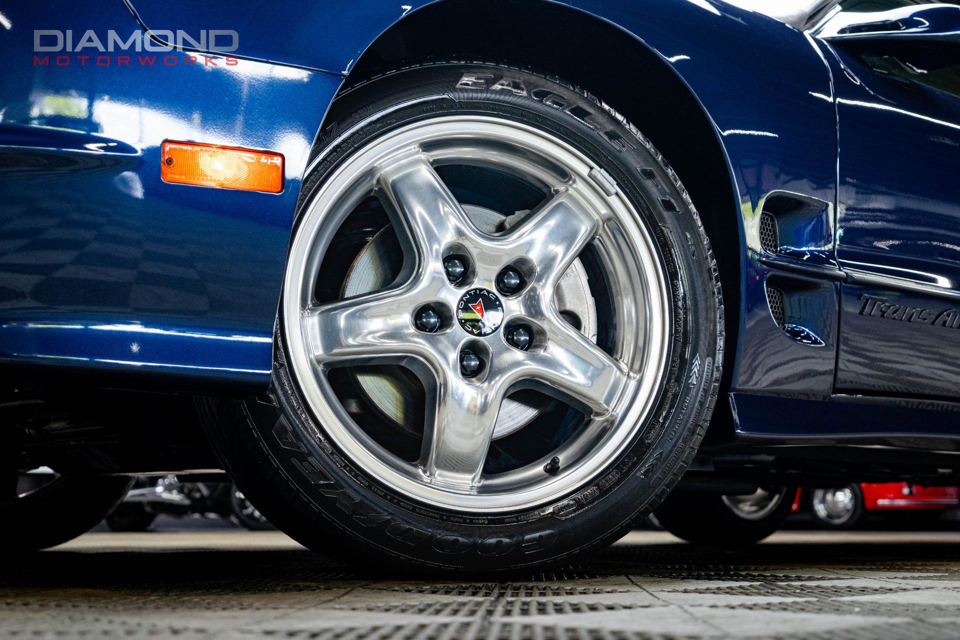 Used 2002 Pontiac Firebird Formula RWD image 7