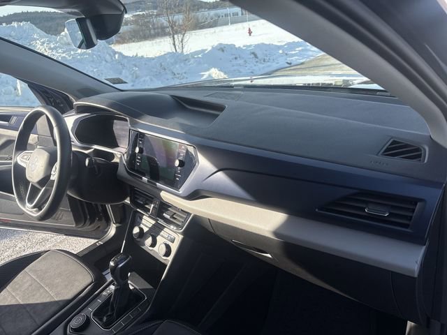 Used 2022 Volkswagen Taos SE image 30