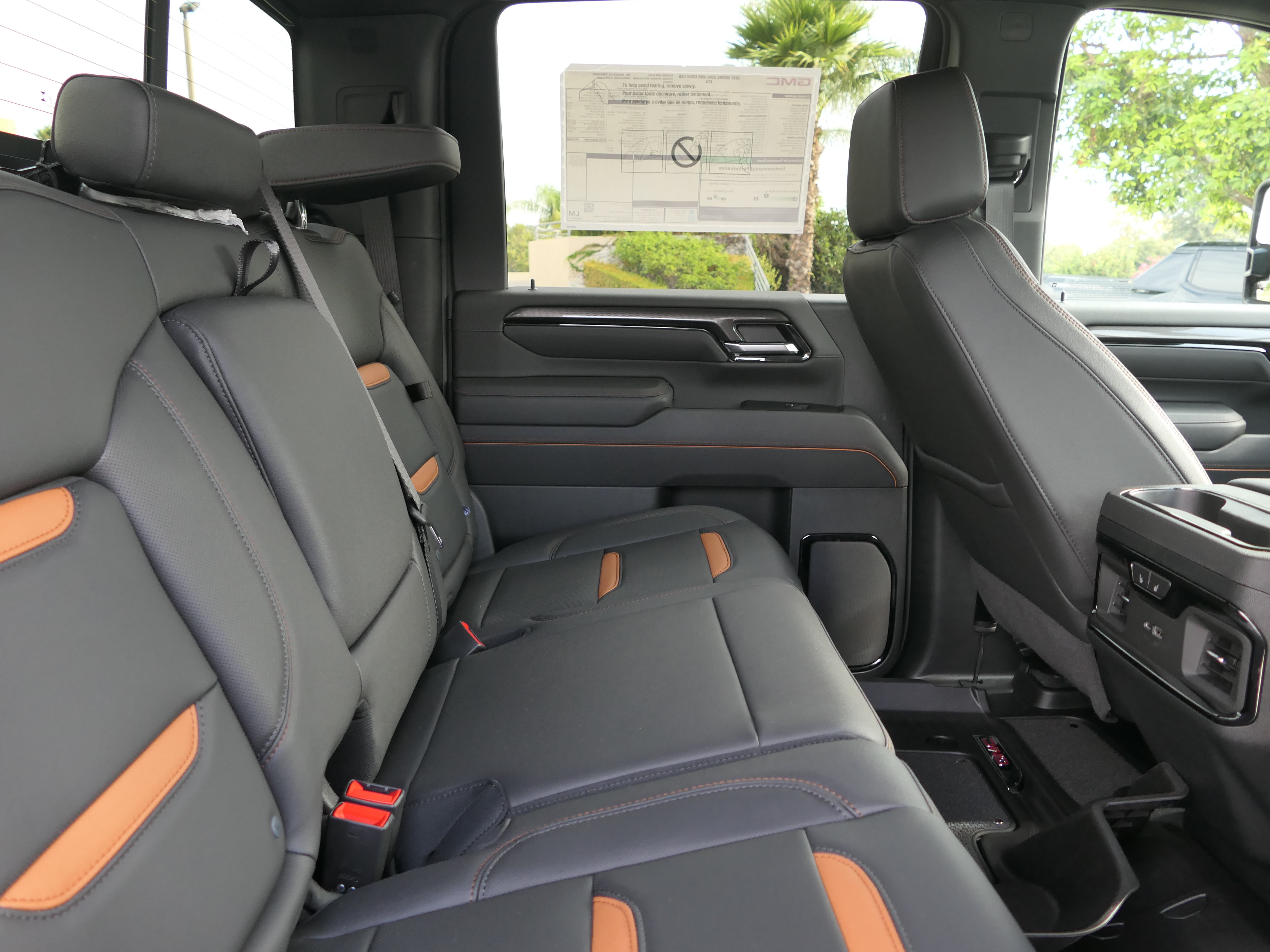 New 2026 GMC Sierra 2500 AT4 w/ AT4 Premium Plus Package AWD/4WD image 22