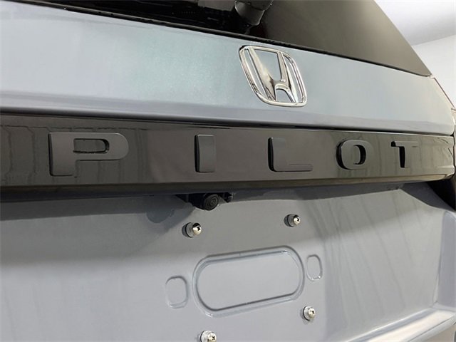 New 2025 Honda Pilot TrailSport image 9