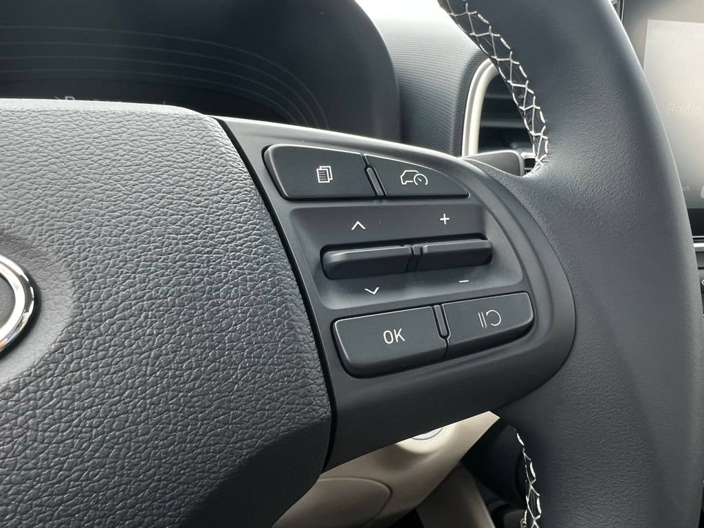 New 2026 Hyundai Venue SEL FWD image 38