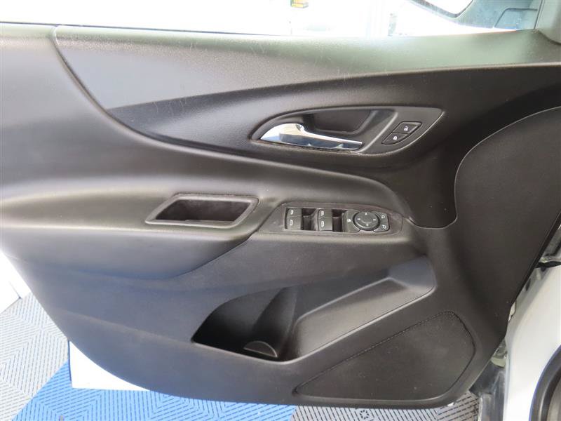 Used 2018 Chevrolet Equinox LT FWD image 14