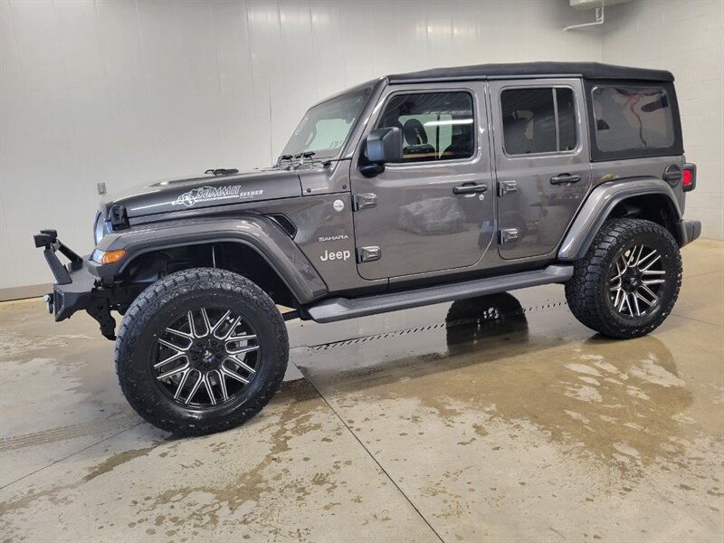Used 2022 Jeep Wrangler Unlimited Sahara w/ Cold Weather Group AWD/4WD image 3
