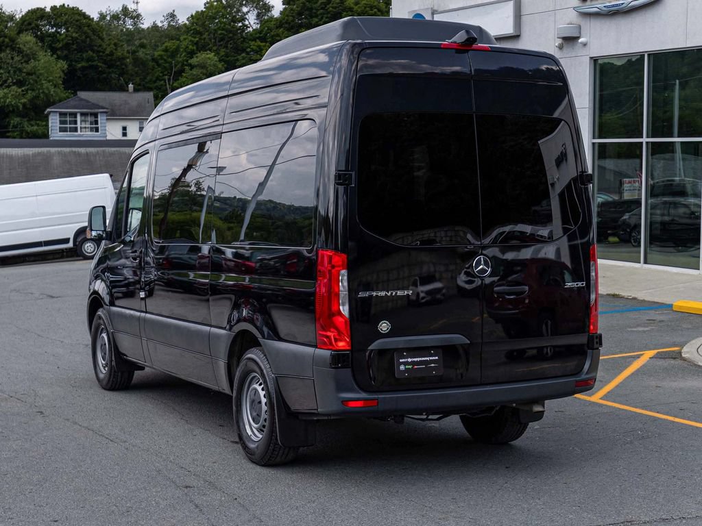 Used 2024 Mercedes-Benz Sprinter 2500 image 6