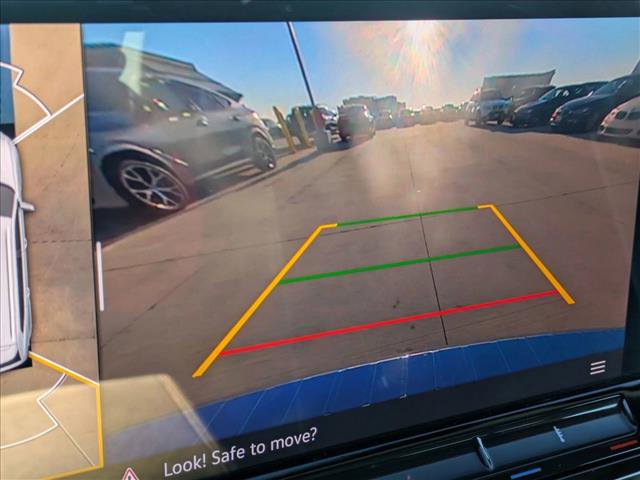 Used 2024 Volkswagen Atlas SEL Premium R-Line image 14